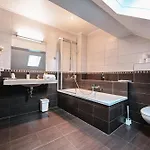 Pax Hotel