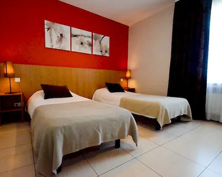 Pax Hotel 3*