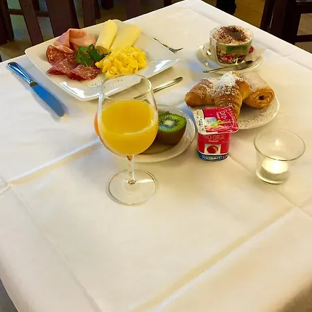 Pax Hotel
