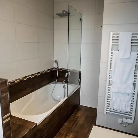 Pax Hotel